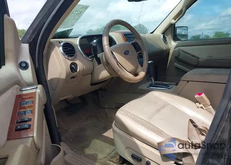 2007 Ford Explorer Eddie Bauer z USA, uszkodzony, nr VIN 1FMEU64E87UA49755